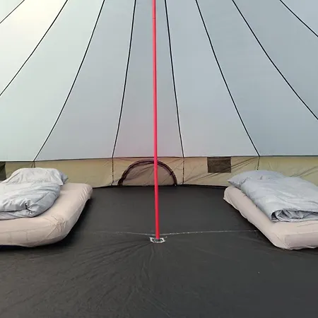 Almost Glamping Telt Vandrarhem Frifelt